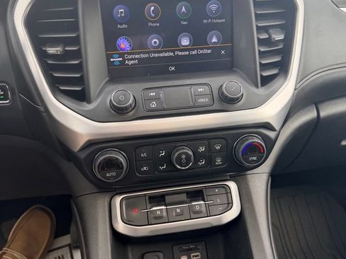 Used 2023 GMC Acadia SLT w/ Preferred Package AWD/4WD image 15