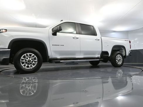Used 2022 Chevrolet Silverado 2500 LT image 53