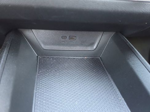Used 2026 Chevrolet Equinox LT w/ Convenience Package II FWD image 26
