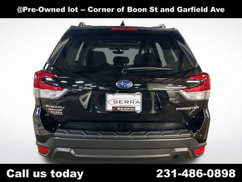 Used 2022 Subaru Forester Premium w/ Popular Package #1 AWD/4WD image 4