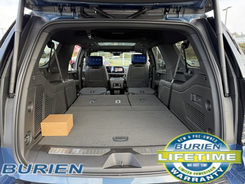 New 2026 Chevrolet Suburban Premier image 36