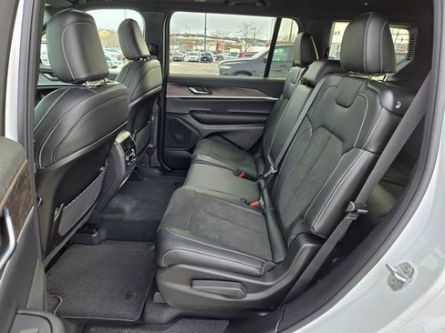 New 2026 Jeep Grand Cherokee L 4WD image 26
