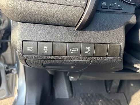 Used 2023 Toyota Camry SE FWD image 20