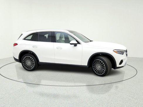New 2026 Mercedes-Benz GLC 300 image 6