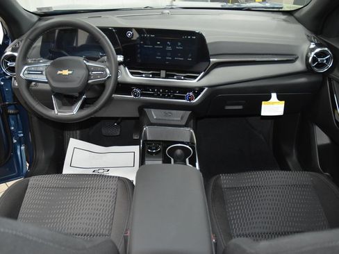 New 2026 Chevrolet Equinox LT image 28