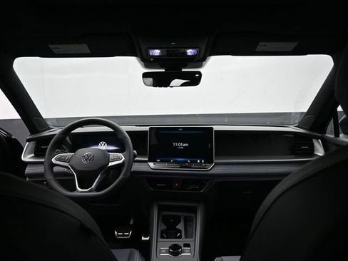 New 2026 Volkswagen Tiguan SE R-Line image 10