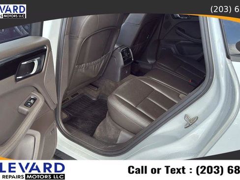 Used 2017 Porsche Macan S image 28