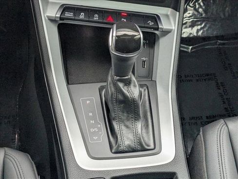 Used 2021 Audi Q3 2.0T Premium w/ Convenience Package image 17