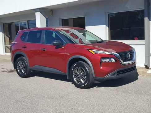 Used 2021 Nissan Rogue S image 32