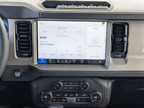 New 2025 Ford Bronco Outer Banks w/ Sasquatch Package AWD/4WD image 20