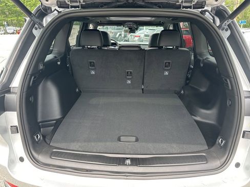 New 2025 Jeep Grand Cherokee Limited w/ Luxury Tech Group II image 25