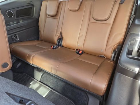 Used 2019 Subaru Ascent Touring w/ Popular Package #3 image 12