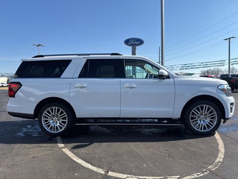 Used 2024 Ford Expedition Max Limited image 4