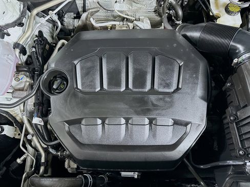 Used 2025 Volkswagen Atlas SE image 34