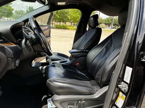 Used 2019 Lincoln MKC Reserve w/ MKC Climate Package FWD image 34