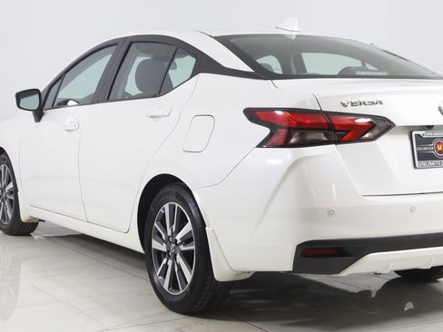 Used 2020 Nissan Versa SV image 19