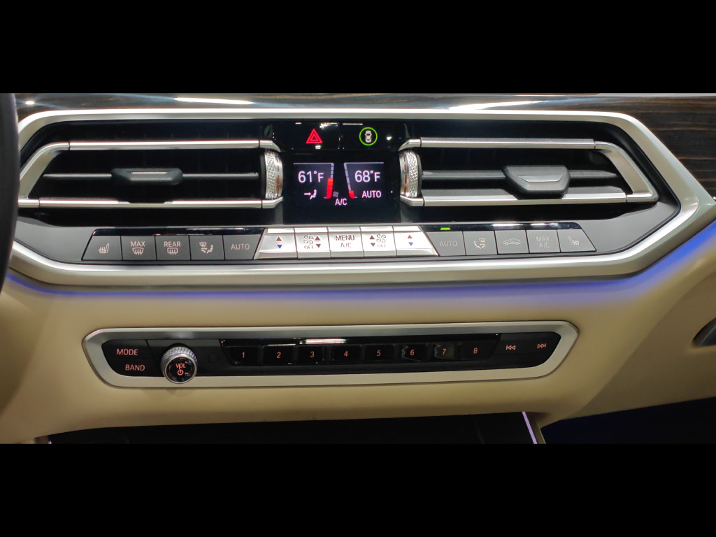 Used 2019 BMW X5 xDrive40i w/ Premium Package 2 AWD/4WD image 9