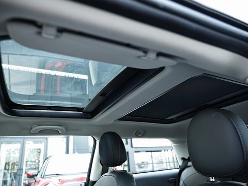 Used 2019 MINI Cooper 2-Door Hardtop w/ Storage Package image 18