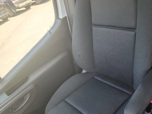 Used 2022 Mercedes-Benz Sprinter 2500 image 18