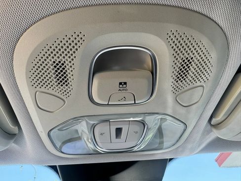 Used 2017 FIAT 500X Lounge w/ Lounge Premium Package (FWD) image 43