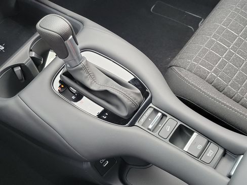 New 2027 Honda HR-V LX image 21