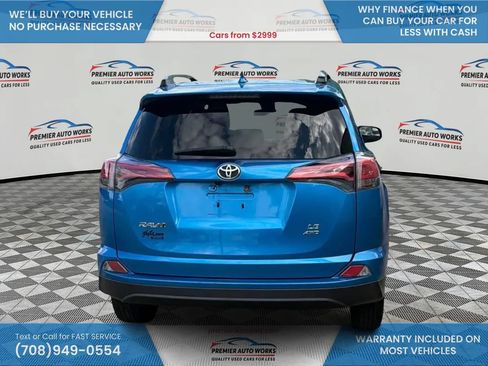 Used 2018 Toyota RAV4 LE AWD/4WD image 5