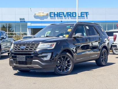 Used 2017 Ford Explorer XLT w/ Equipment Group 202A