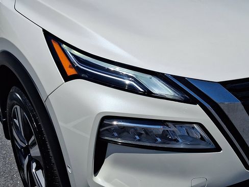 Certified 2023 Nissan Rogue Platinum AWD/4WD image 10
