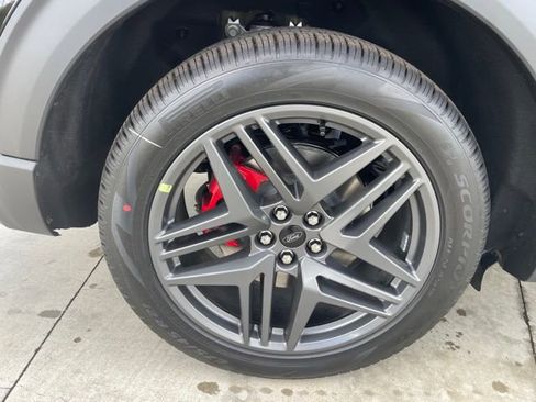 New 2026 Ford Explorer ST-Line w/ ST-Line Street Pack image 31