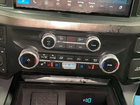 New 2026 Ford F250 Lariat w/ Black Appearance Package image 20