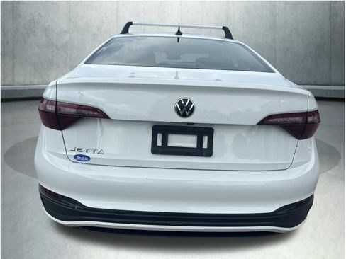 Used 2022 Volkswagen Jetta S FWD image 4