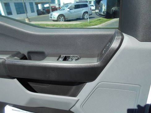 New 2025 Ford F550 4x4 Regular Cab Super Duty image 33