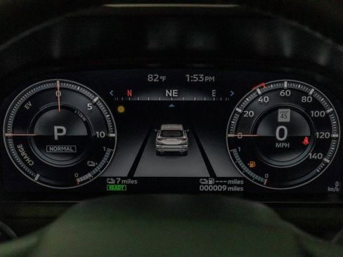 New 2025 Mitsubishi Outlander SE image 11