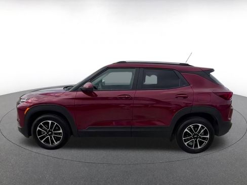 Used 2025 Chevrolet TrailBlazer LT image 8