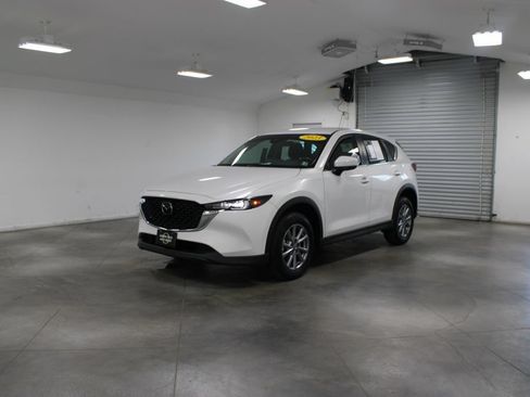 Used 2023 MAZDA CX-5 AWD 2.5 S image 4