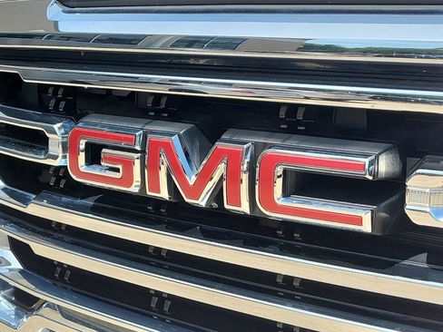 Certified 2022 GMC Sierra 1500 SLT w/ SLT Premium Package AWD/4WD image 29