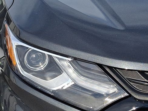 Used 2021 Chevrolet Equinox LT image 8