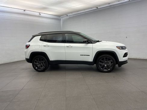 New 2026 Jeep Compass Limited image 2
