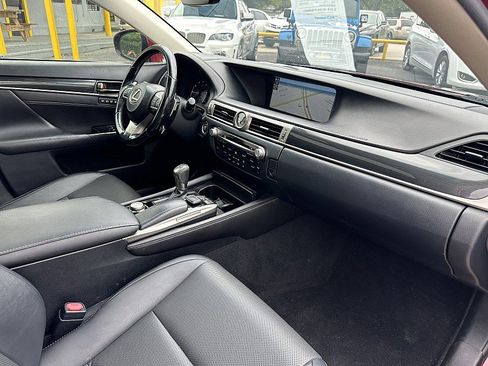 Used 2016 Lexus GS 200t RWD image 29