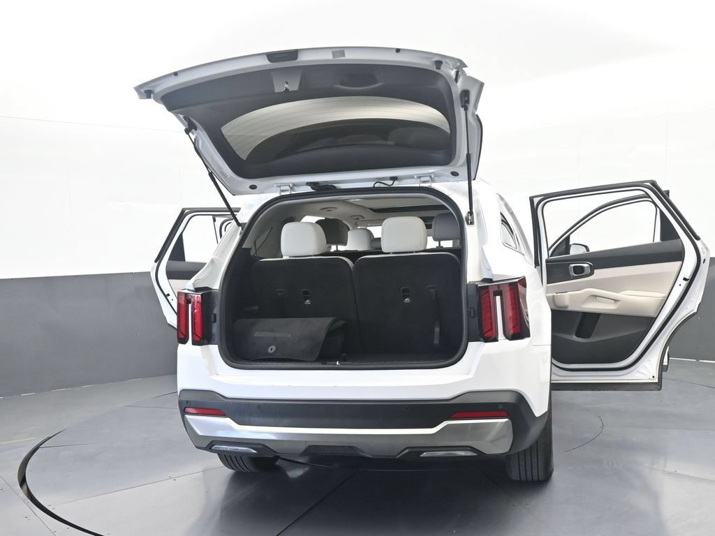 Used 2024 Kia Sorento S w/ Panoramic Sunroof Package FWD image 77
