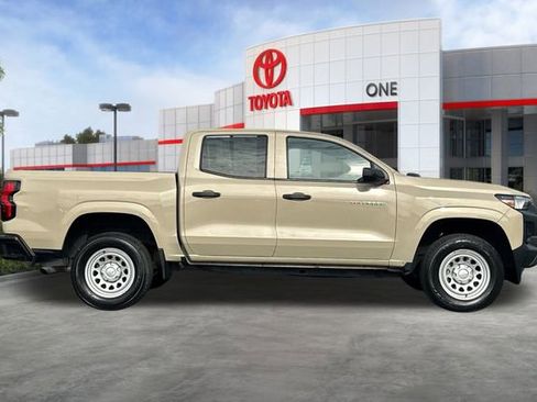 Used 2023 Chevrolet Colorado W/T image 3