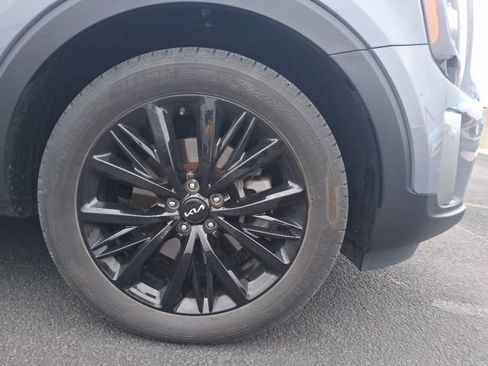 Used 2022 Kia Telluride SX w/ SX Prestige Package image 5