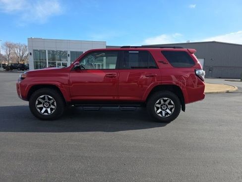 Used 2024 Toyota 4Runner TRD Off-Road Premium image 4