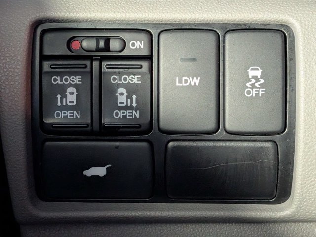 Used 2016 Honda Odyssey EX-L image 25