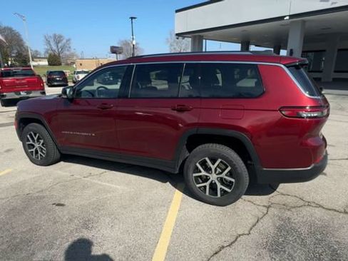 Used 2023 Jeep Grand Cherokee L Limited w/ Luxury Tech Group II image 6