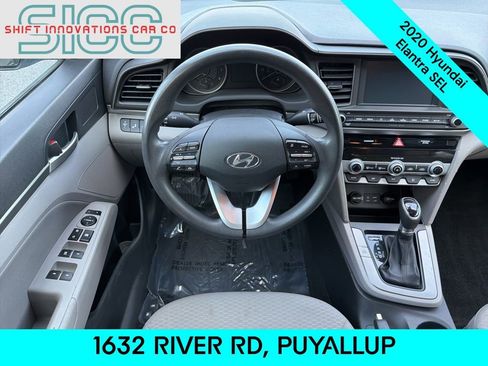 Used 2020 Hyundai Elantra SEL image 11