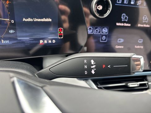 New 2026 Chevrolet Equinox EV LT image 22