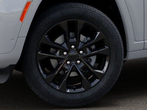 New 2026 Jeep Grand Cherokee Limited Reserve image 8