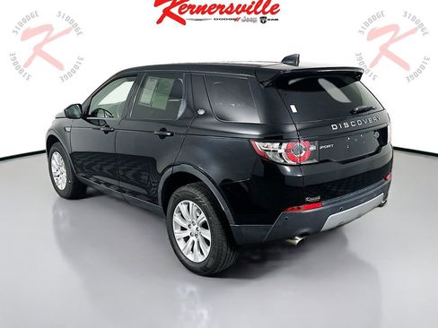 Used 2019 Land Rover Discovery Sport SE image 5