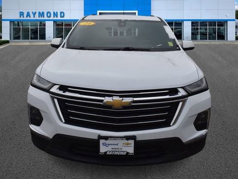 Certified 2023 Chevrolet Traverse LT w/ LT Premium Package image 8